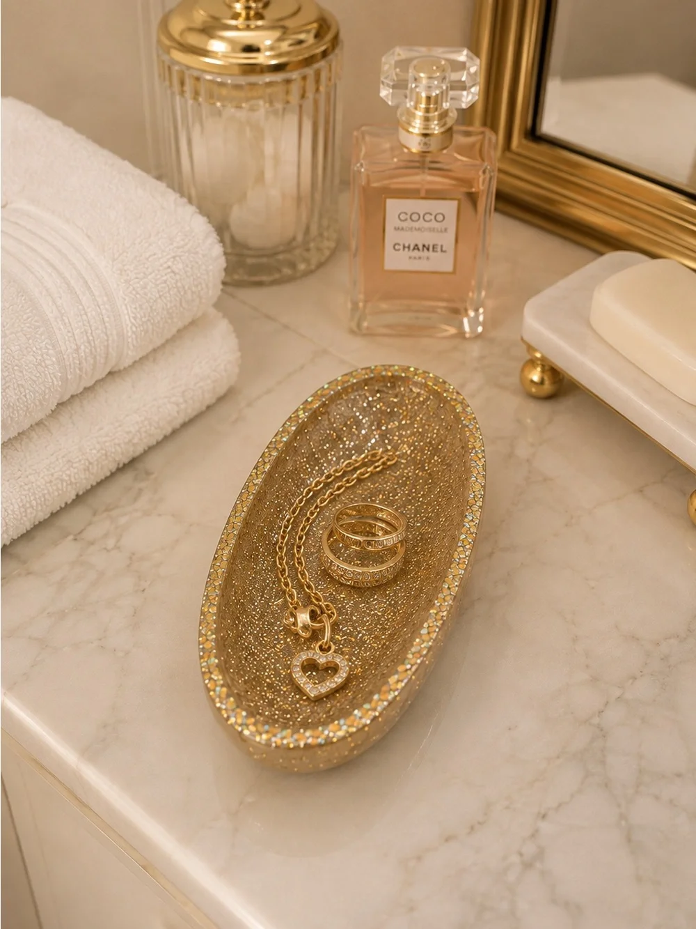 Sparkle Oval Soap Dish with Cream Floral Soaps, Catchall trinket tray